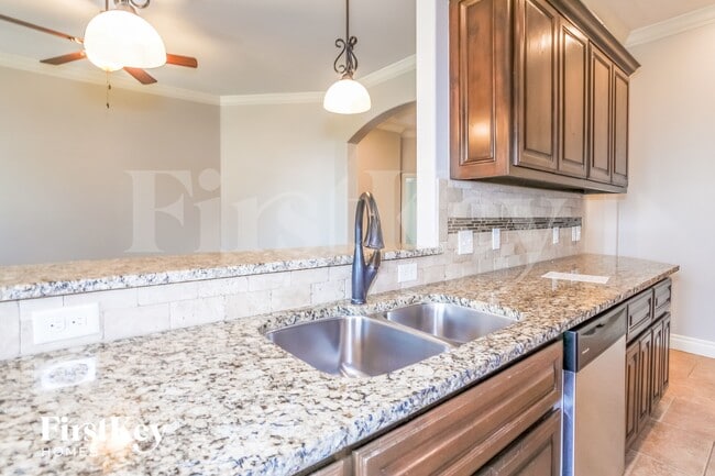 Photo - 648 Cristo Pass