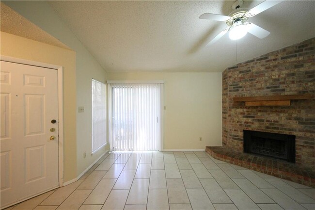 Photo - 12212 Alderbrook Dr