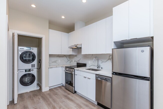 Photo - 2510 Central