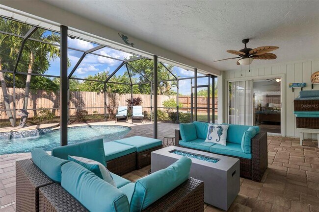 Photo - 6552 Waterford Cir