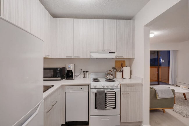 Photo - 1855 W 2nd Ave Unit SI ID1051802P