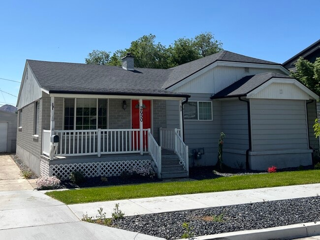 Photo - 2650 S 8550 W House