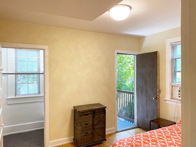 Photo - 1009 Madison St