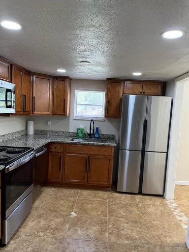 Photo - 1807 W 4th St