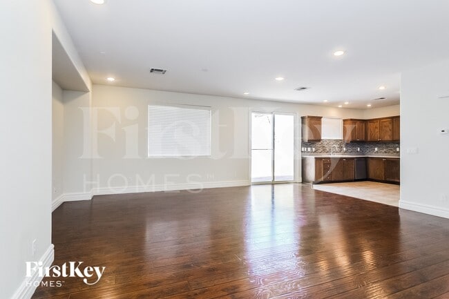 Photo - 9742 Marcelline Ave