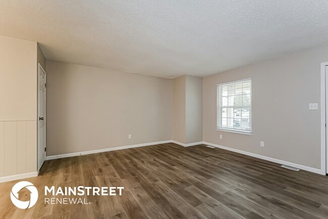 Photo - 1875 Battlefield Dr