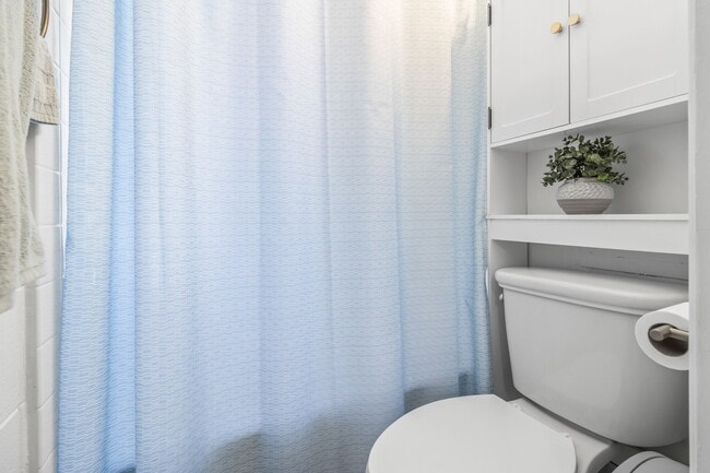 Photo - 2509 Ala Wai Blvd