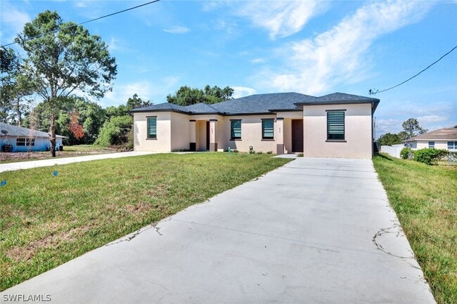 Building Photo - 430-432 Bell Blvd