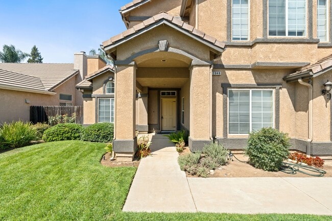 2940 E Brandon Ln