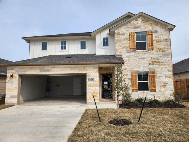 Building Photo - 120 Greenspire Ln