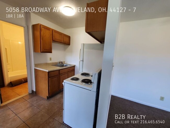 Photo - 5058 Broadway Ave Unidad 7