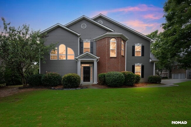 Building Photo - Charming 3BR Townhome in Lawrenceville