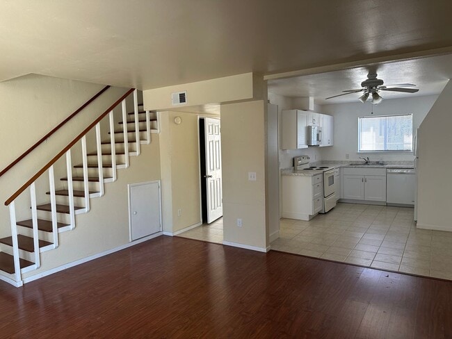 Building Photo - Vine st Unit vine st C Rental