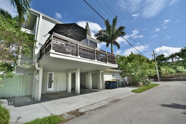 Photo - 250 SE Park St Unit 3