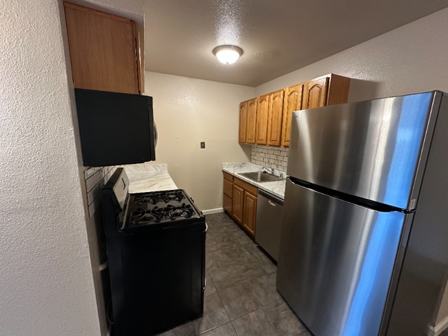 Photo - 10275 Mills Station Rd