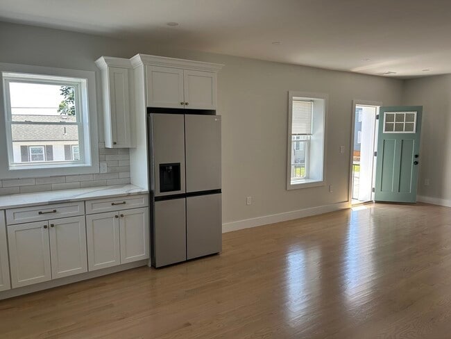 Photo - 150 Rumney Rd Unit 2