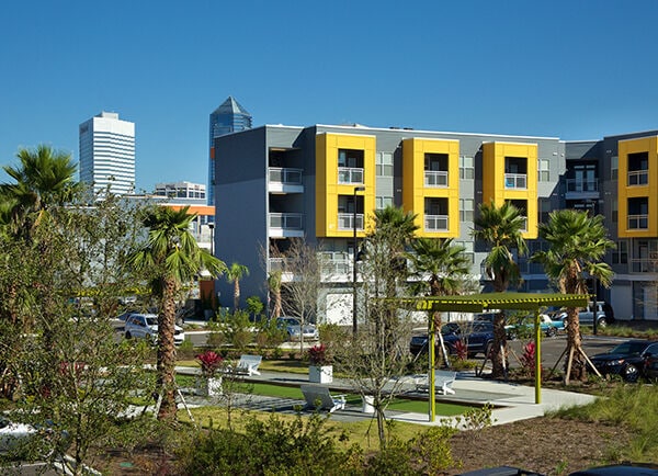Brooklyn Riverside apartments — community photo