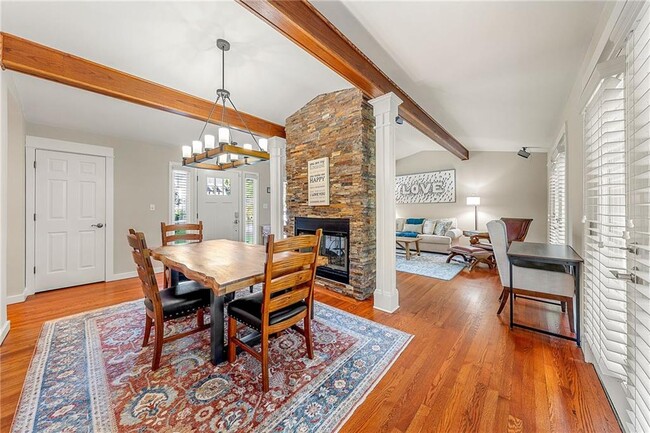 Photo - 235 Hillside Dr NW