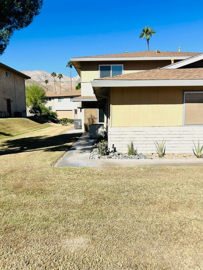 Photo - 46917 CA-74 Unit #3
