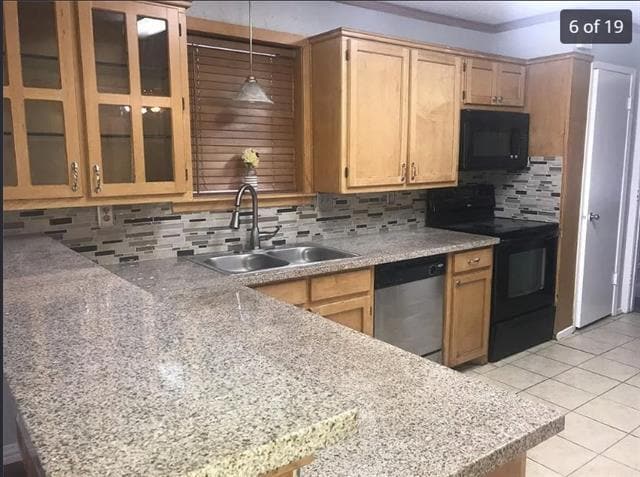 Photo - 210 Nettletree St