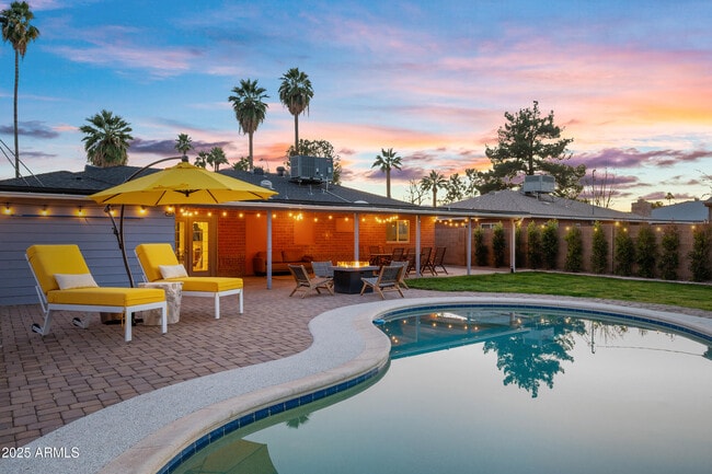 Photo - 1716 W Berridge Ln