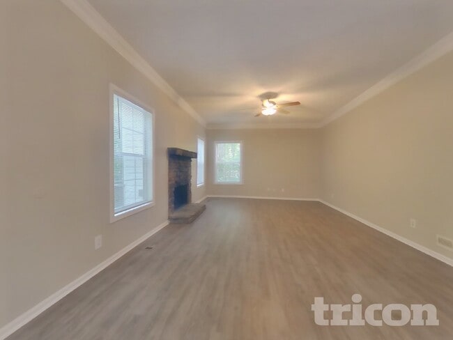 Photo - 504 Anthony Pl