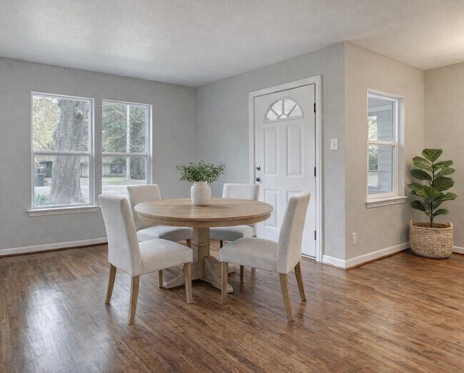 Photo - 4821 Brinkley St