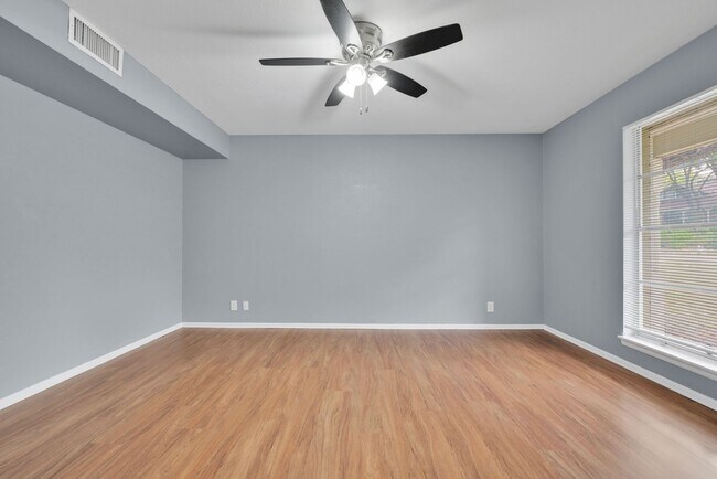 Photo - Two Story Rental in Castle Hills