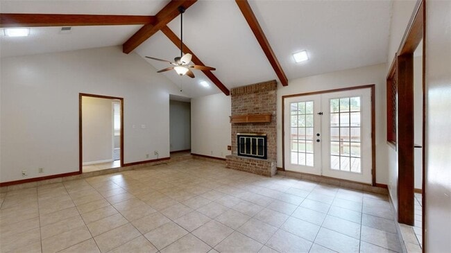 Photo - 2704 Wilderness Dr N