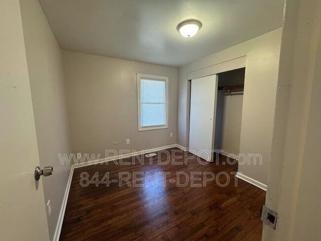 Photo - 720 Sweetser Ave