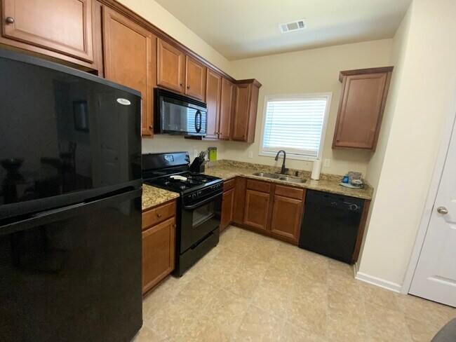 Photo - 2642 Dayview Ln