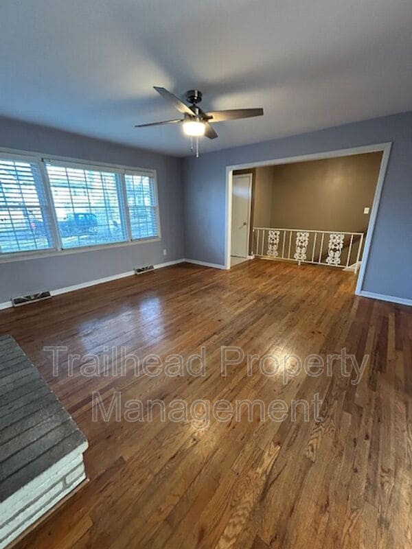 Photo - 7411 Ash Ave