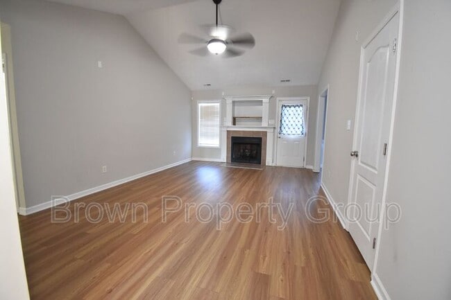 Photo - 5609 Thackeray Dr