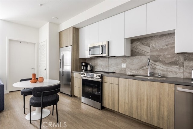 Photo - 511 S Harbor Blvd Unit 614