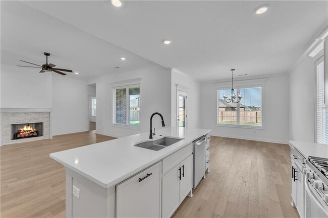 Photo - 2401 Abbott Ln