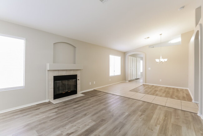 Photo - 7113 Junction Village Ave