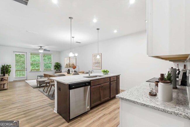 Photo - 1609 Salinger Ct