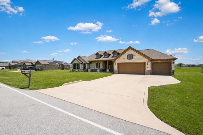 Photo - 8007 Lehman Rd