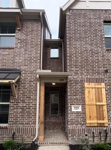 Photo - 325 Baker Dr