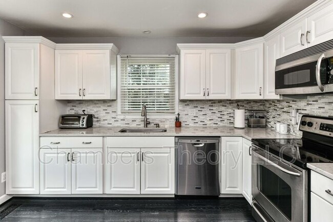Photo - 21820 Leatherleaf Ct