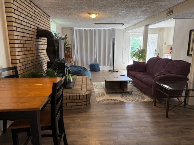 Photo - 3808 Oakwood Ln