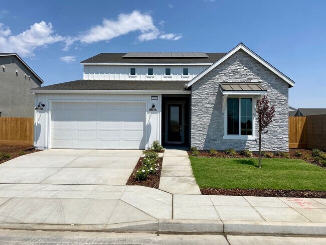 4 br, 3.5 bath House - 5855 E Belgravia Ave - 4 br, 3.5 bath House - 5855 E Belgravia Ave