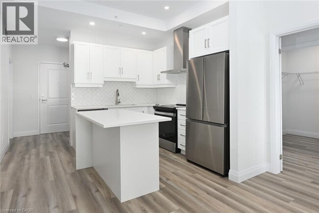 Photo - 153 Wilson St W Unit 402