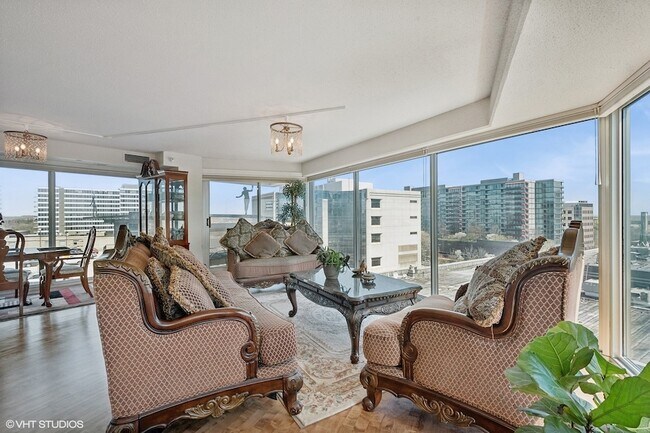 Photo - 1720 Maple Ave Unit 910