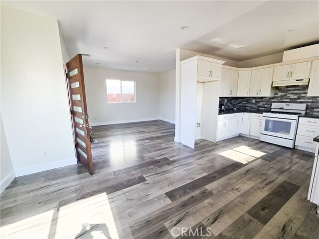 Photo - 130 E 104th St Townhome