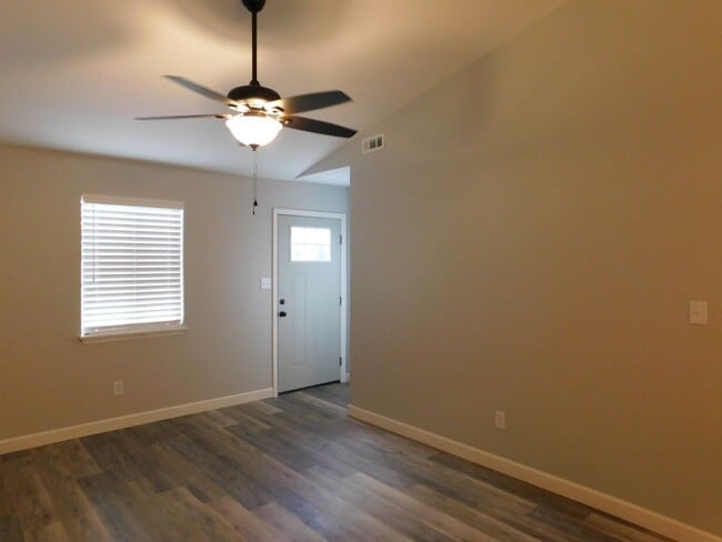 Photo - 208 Cedar Ridge Ct