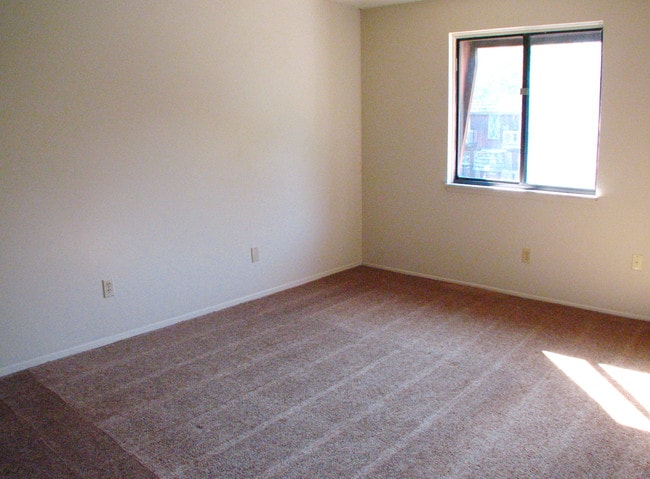 Sherwood Forest Apartments