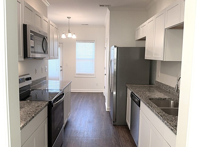 Photo - 10 Thornbury Dr