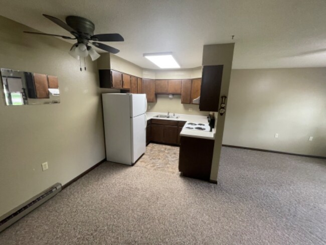 Photo - 409 Angie St