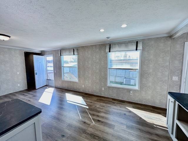 Photo - 8001 Hamilton Ave